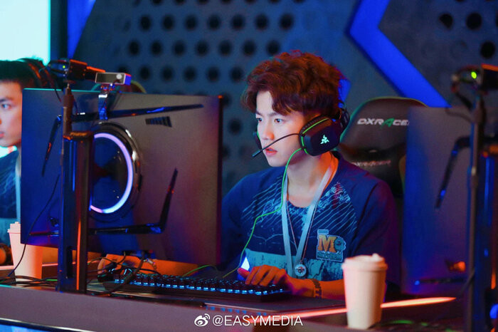 'Xuyên qua hỏa tuyến': Mộng tưởng hoang tàn của những tuổi trẻ bị cộp mác không có tương lai Ảnh 34