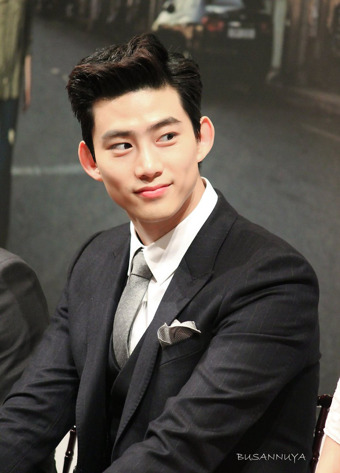 Ok Taecyeon (2PM) đóng vai phản diện, đối đầu Song Joong Ki trong bom tấn truyền hình mới Ảnh 1