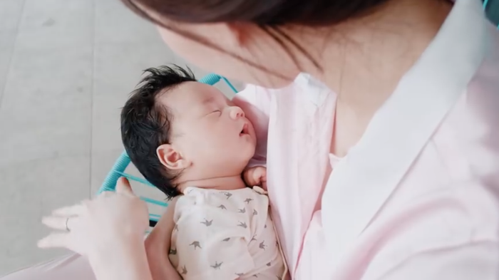 Hình ảnh quý tử nhà Đặng Thu Thảo được hé lộ: Chuẩn soái ca tương lai Ảnh 4