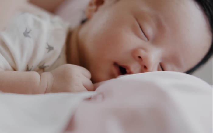 Hình ảnh quý tử nhà Đặng Thu Thảo được hé lộ: Chuẩn soái ca tương lai Ảnh 2