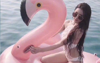 Bị bóc mẽ nhan sắc đời thực, hotgirl 9X phải xóa luôn trang cá nhân Ảnh 2