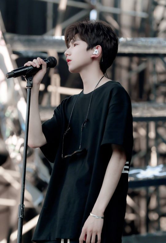 Concert 'Du hành ánh sáng' của TFBoys tung trailer, Cnet: 7 năm, cuối cùng đã đợi được rồi! Ảnh 10