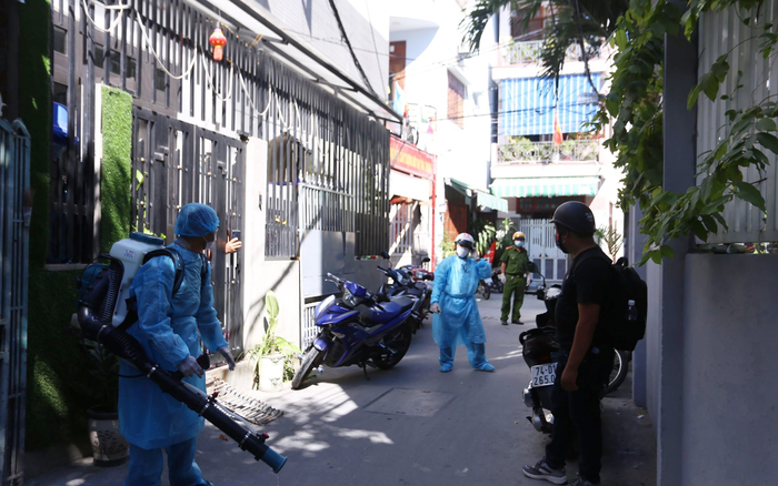 Bộ Y tế tăng cường chi viện nhân lực, hàng trăm sinh viên y dược tới Đà Nẵng chống dịch COVID-19 Ảnh 2