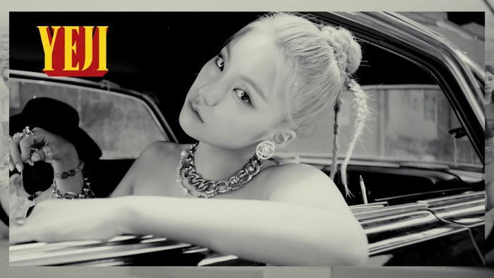 Mê mẩn hơn 1 phút teaser mới từ ITZY: Đầu tư hơn cả Twice hèn chi JYP mạnh dạn cho lăm le ngày comeback của BTS Ảnh 3