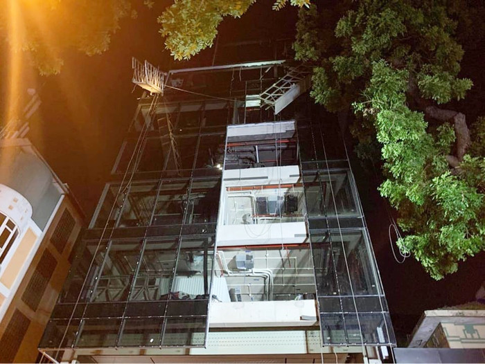 Vụ tai nạn lao động nghiêm trọng xảy ra tối 30/7, tại một công trình xây dựng cao 10 tầng trên phố Nguyễn Công Trứ (quận Hai Bà Trưng, Hà Nội).