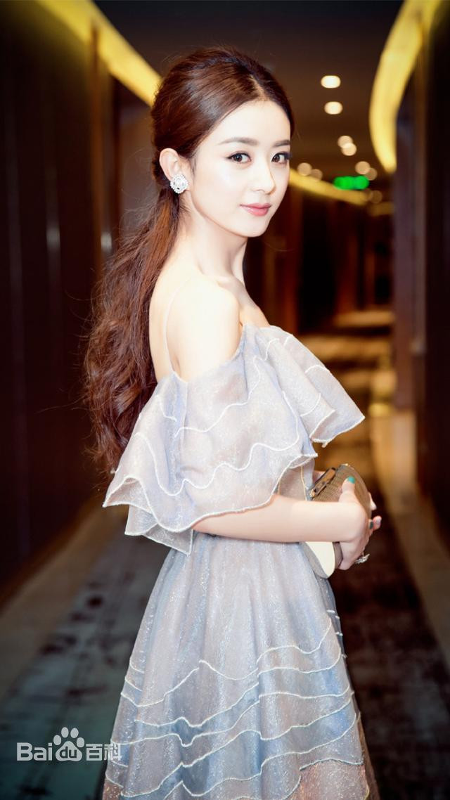 Triệu Lệ Dĩnh từng 'làm nền' cho Lý Thấm nhưng 7 năm sau tình thế lại đảo ngược hoàn toàn Ảnh 4