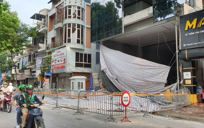 Danh tính 4 nạn nhân tử vong trong vụ sập giàn kính ở Hà Nội: Hai người là mẹ con Ảnh 2