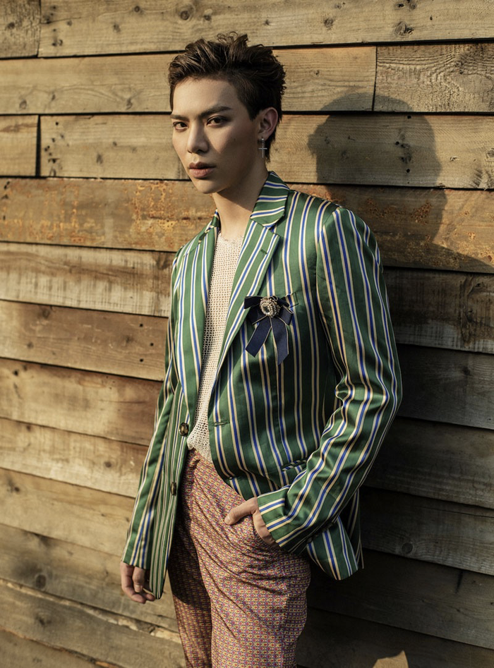 Sau ca khúc “Em không sai, chúng ta sai”, MV mới ra mắt của Erik – “Ăn sáng nha” – cũng nhận được sự đánh giá cao của cộng đồng mạng như ca sĩ hát hay, MV dễ thương. Ngoài ra, việc tích cực tham gia sự kiện và gameshow cũng góp phần giúp nam ca sĩ này tiếp tục lọt vào Top10 người ảnh hưởng nổi bật nhất MXH tháng này.