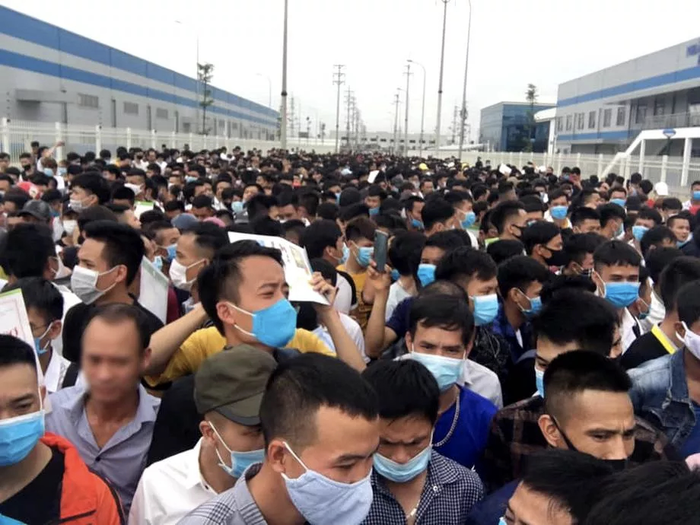 Trung tuần tháng 6 vừa qua, Luxshare ICT đã tuyển dụng hêm hàng nghìn công nhân cho nhà xưởng tại khu công nghiệp tại tỉnh Bắc Giang. (Ảnh: Group LuxshareICTVN)