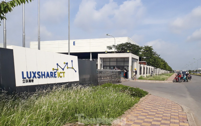 Tập đoàn Apple liên tục về khảo sát điều kiện sản xuất Iphone tại Cty Luxshare – ICT ở tỉnh Bắc Giang. (Ảnh: Tiền Phong)