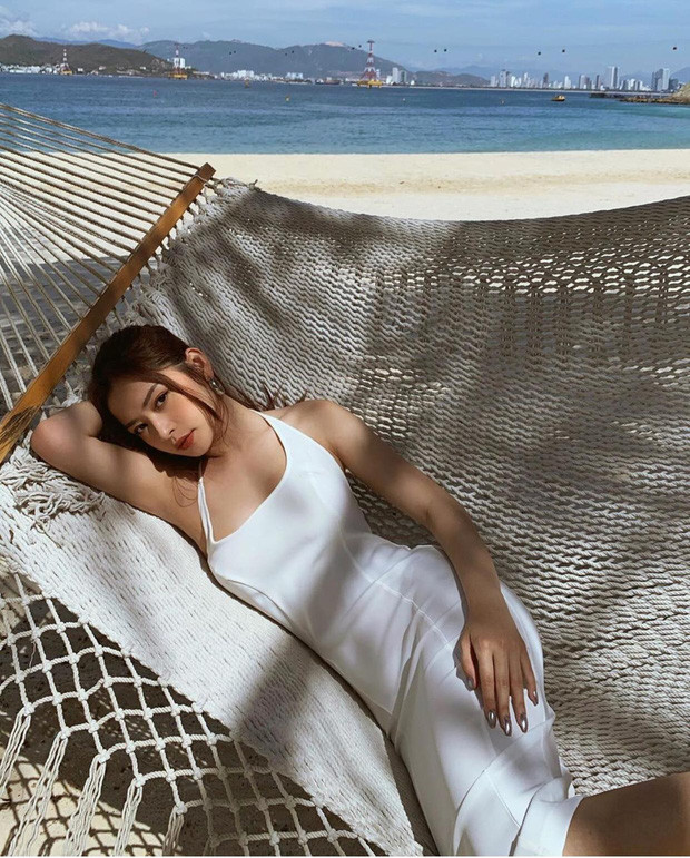 Đăng ảnh khoe khéo vòng 1 nóng bỏng, Chi Pu bị dân mạng nhắc nhở vì tưởng đi du lịch giữa mùa dịch COVID-19 Ảnh 7