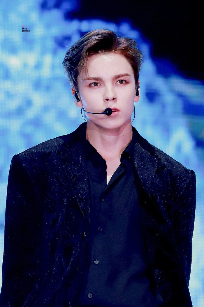 Bạn có biết: 14 idol Kpop này có tên Quốc tế hợp pháp, mà trước giờ fan chỉ nghĩ đó là nghệ danh! Ảnh 10