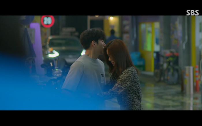 Yeon Joo muốn bù đắp cho Dae Hyun.