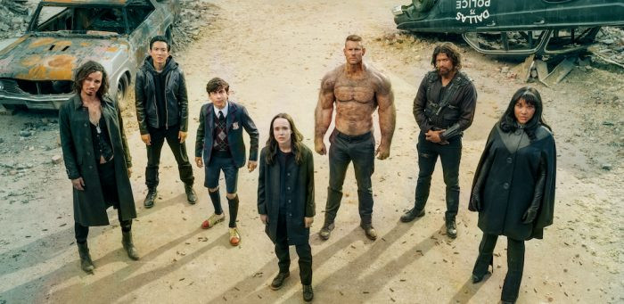 Review 'The Umbrella Academy' mùa 2: Hội anh chị em 'học viện ô dù' quậy banh nóc dòng thời gian, khuấy đảo mùa hè trong một năm vắng bóng siêu anh hùng Ảnh 3