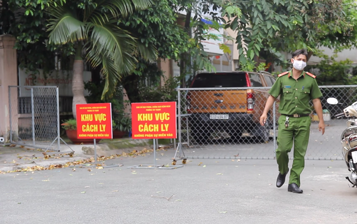 TP.HCM: Một con hẻm tại quận Tân Phú bị phong tỏa Ảnh 2