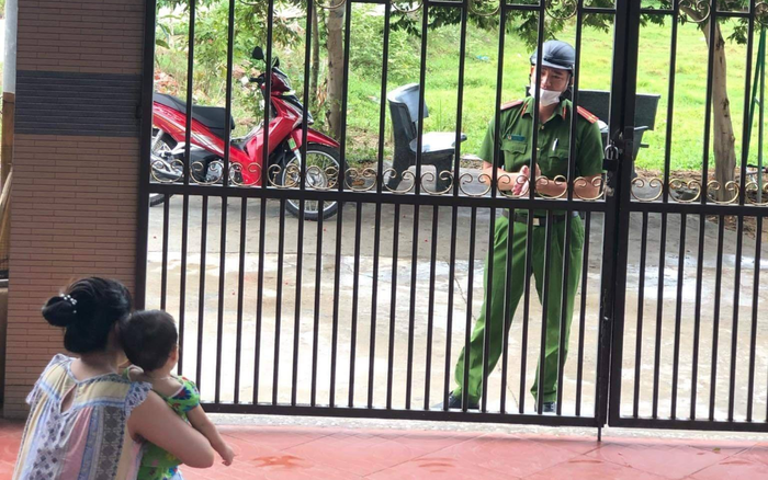 Hình ảnh xúc động giữa 'tâm dịch' Đà Nẵng: Có những sự hy sinh không thể nào đong đếm được! Ảnh 2