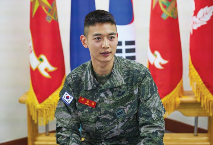 Cư dân mạng không thể tin rằng Minho (SHINee) sẽ xuất ngũ sớm như vậy Ảnh 3