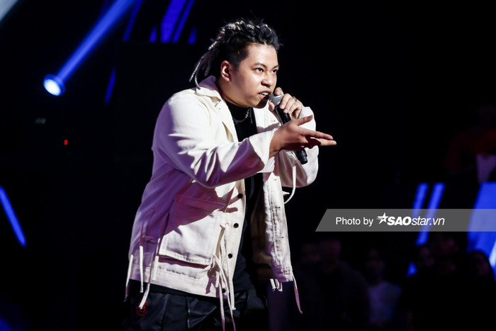 Đối lập style trình diễn: RAF - VSoul thuyết phục 'bộ sậu' quyền lực King Of Rap nhận 4 chọn huy hoàng Ảnh 4