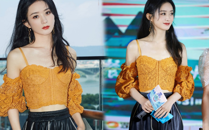 Triệu Lệ Dĩnh ngực phằng lì diện áo dáng corset vẫn xinh mơn mởn Ảnh 2