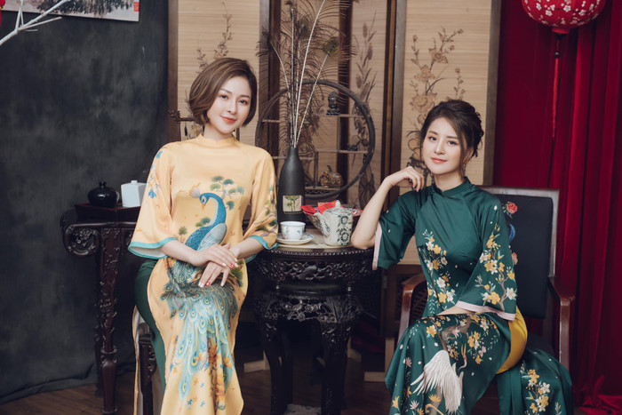 Hai chị em Trâm Anh và Đỗ Yến sở hữu nhiều điểm giống nhau trên gương mặt.