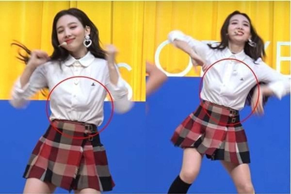 Nayeon chính là cô nàng 'số nhọ' nhất Twice vì thường xuyên gặp sụ cố trang phục. Dù diện sơ mi kín cổng cao tường, idol nhà JYP vẫn bị tuột nội y, áo ngực bị trễ xuống tạo cảm giác ngực xệ.