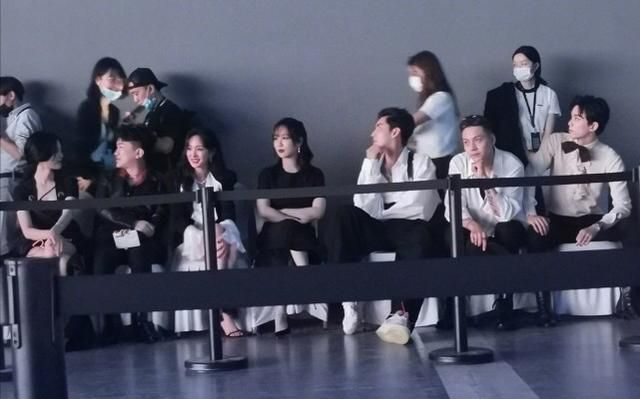 Lễ chiêu thương của Tencent trở thành nơi tỏa sáng của bộ năm nghệ sĩ trai tài gái sắc Ảnh 2