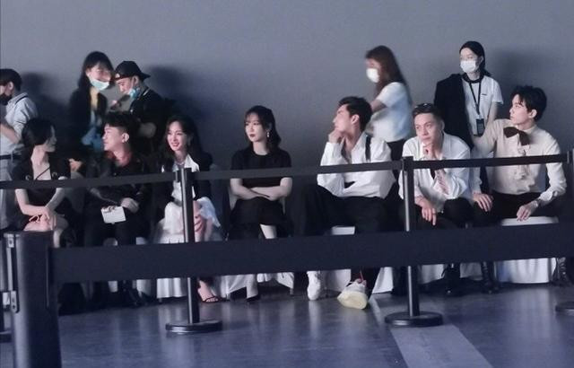 Lễ chiêu thương của Tencent trở thành nơi tỏa sáng của bộ năm nghệ sĩ trai tài gái sắc Ảnh 21