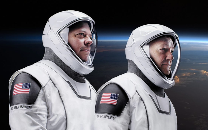 Tàu vũ trụ Crew Dragon thực hiện sứ mệnh đưa 2 phi hành gia NASA từ ISS về Trái đất thành công Ảnh 2