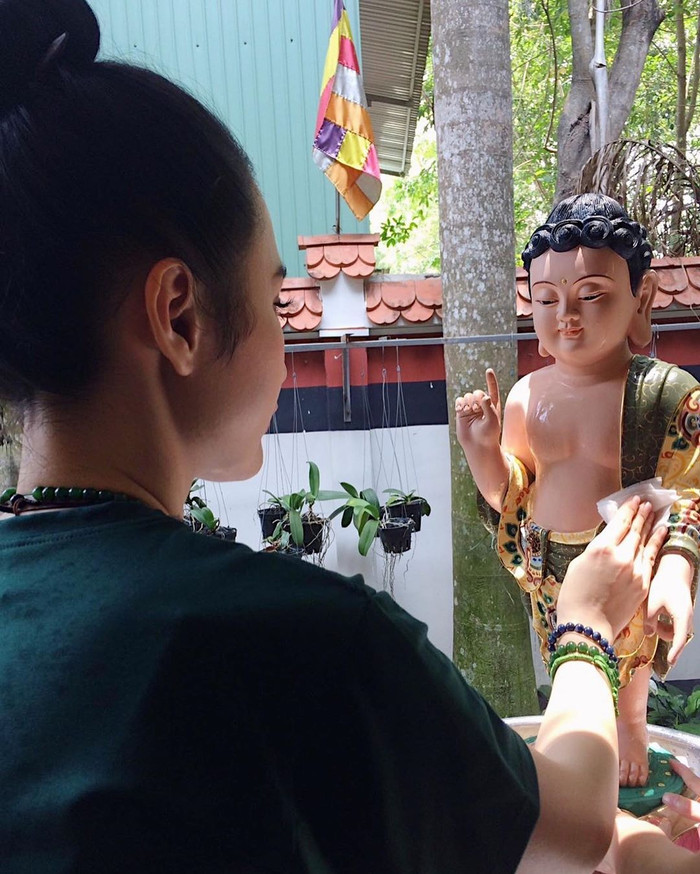 Không còn phủ sóng khắp mặt báo showbiz, cuộc sống của Angela Phương Trinh thanh nhàn đến lạ! Ảnh 13