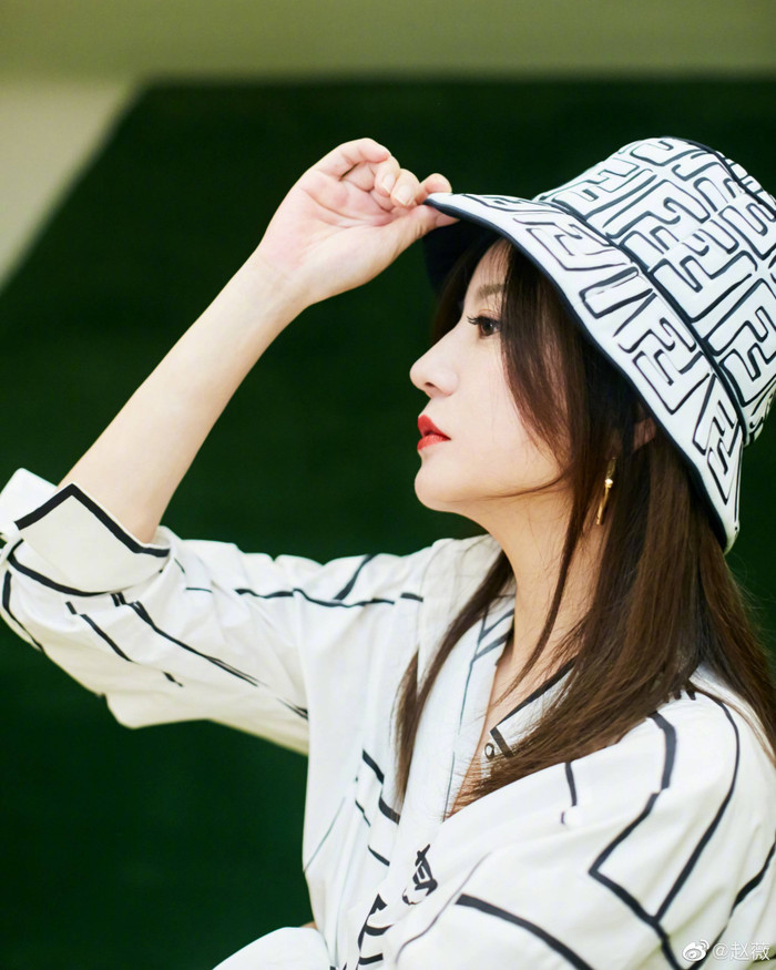 'Nghe cô ấy nói': Triệu Vy đảm nhận vai trò host, sự tham gia của Dương Mịch, Dương Tử khiến nhiều người mong chờ Ảnh 6