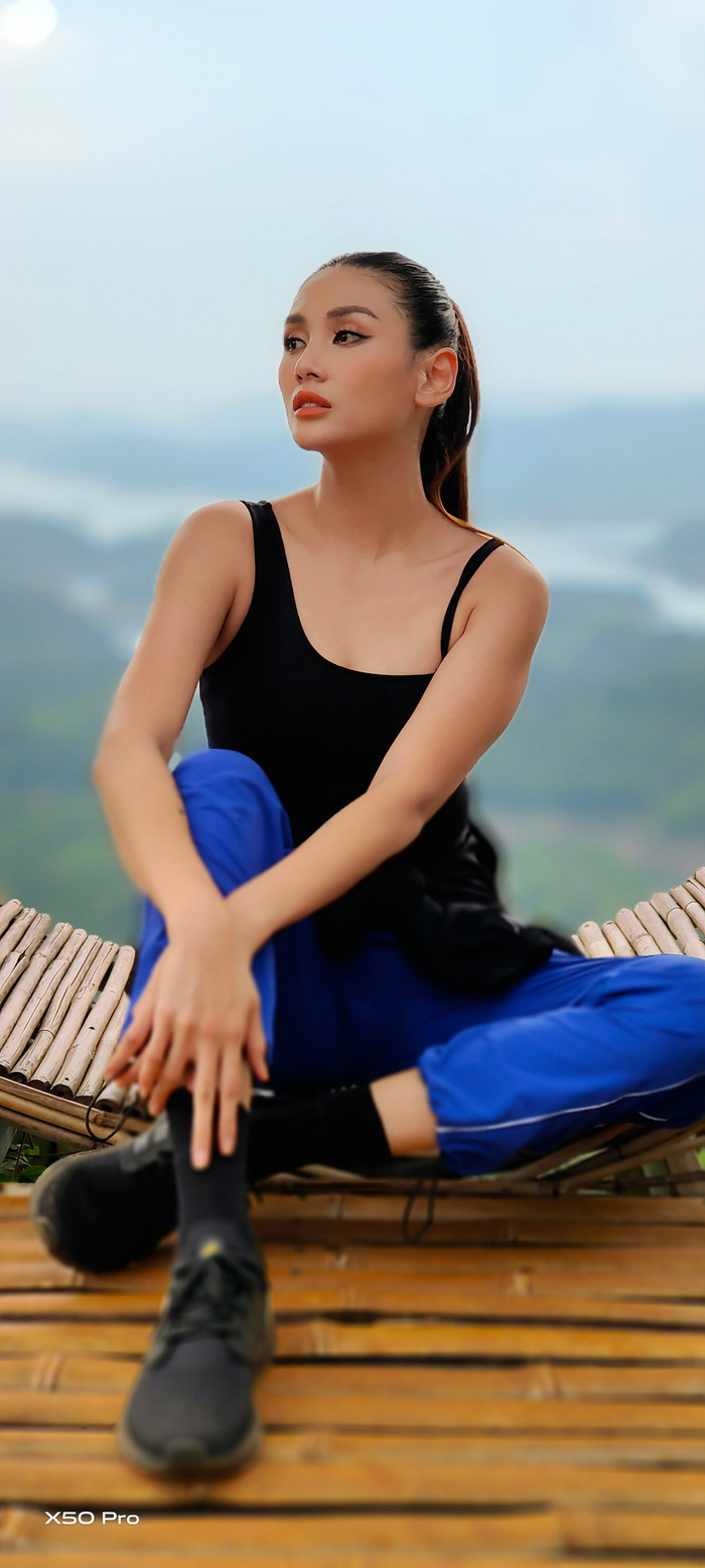 Võ Hoàng Yến chứng tỏ đẳng cấp 'chị đại' khi liên tục 'áp đảo' team Hòa Minzy tại 'Đại chiến săn ảnh' Ảnh 10