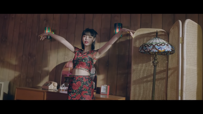 Xem ngay MV 'nóng bỏng tay' DUMDi DUMDi của (G)I-DLE, concept của nhóm nhạc 'tắc kè hoa' chưa bao giờ gây thất vọng Ảnh 4