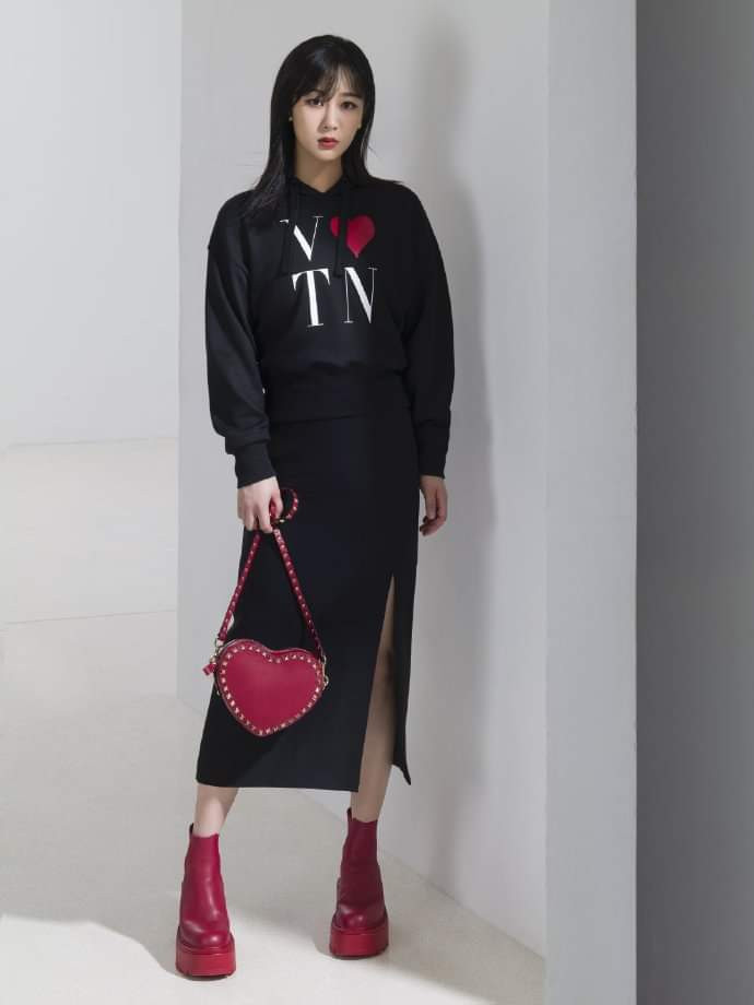 Dương Dương - Dương Tử chỉ sóng đôi mặc trang phục hàng hiệu thôi mà fans đòi đóng chung phim rồi Ảnh 16