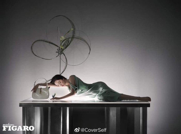 Dương Mịch lạnh lùng, đáng sợ trên tạp chí, muốn đóng những vai hắc hóa? Ảnh 2