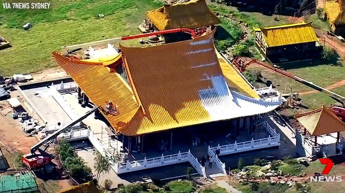 Marvel xây dựng hẳn một ngôi làng 'siêu to khổng lồ' cho bom tấn Shang-Chi Ảnh 4