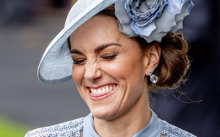 10 nguyên tắc thời trang Kate Middleton phải tuân thủ khi trở thành Công nương Ảnh 2
