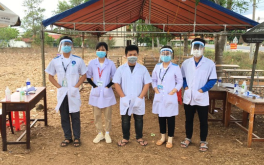 Hàng trăm sinh viên ngành Y ở Đăk Lăk tình nguyện tham gia chống dịch COVID- 19 Ảnh 2