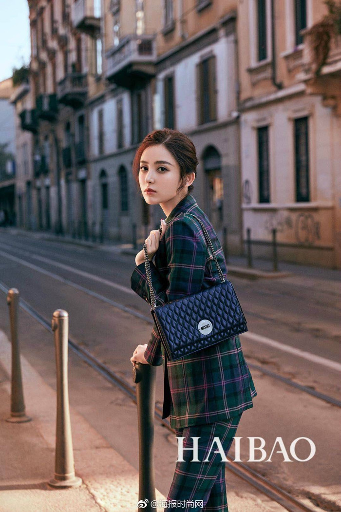 Dương Mịch và Angelababy cùng chụp ảnh, hai chị em họ Dương đẹp đến náo loạn mạng xã hội Ảnh 12