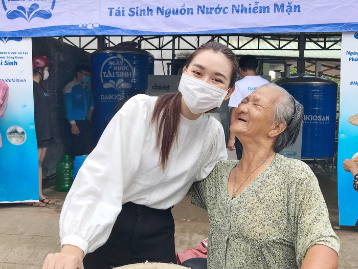 Tròn 1 năm đăng quang: Lương Thùy Linh - Kiều Loan - Tường San thăng hạng nhan sắc, thành công nhiều lĩnh vực Ảnh 5