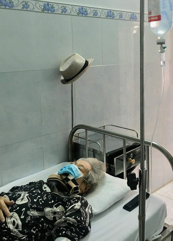 'Quái kiệt' Tòng Sơn nhập viện sau khi bị té ngã vào chiều 3/8