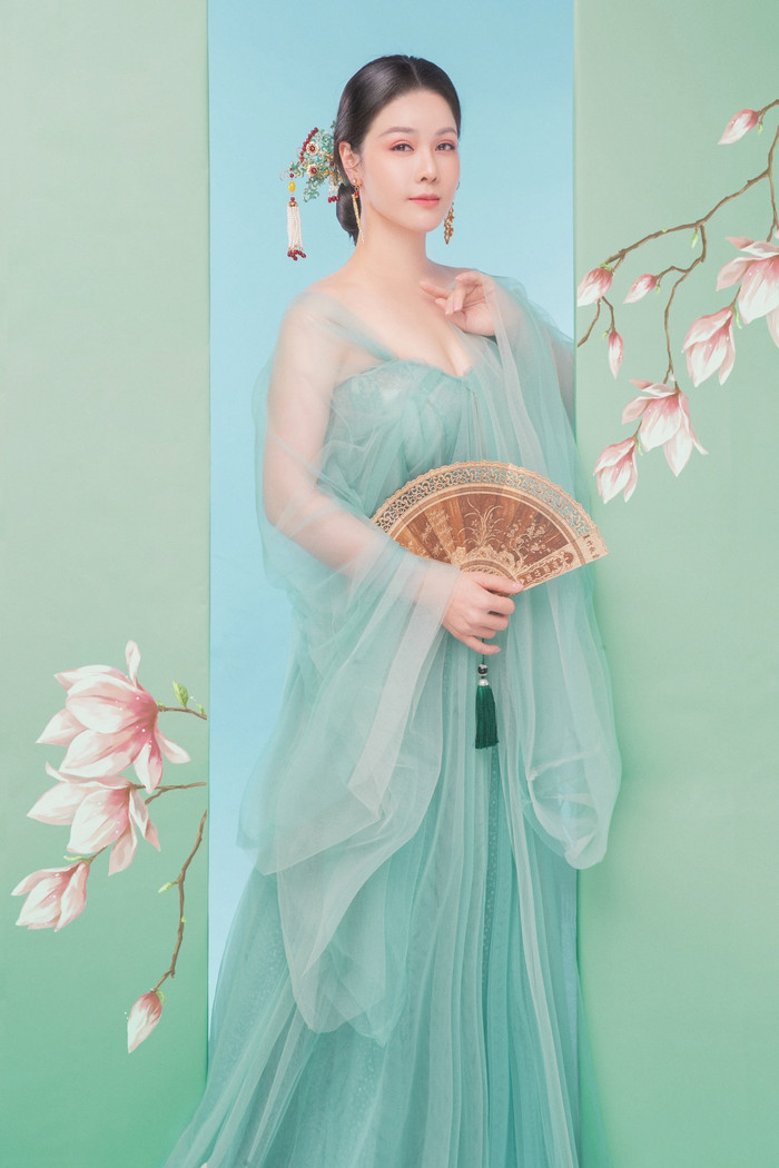 Sau TiTi (HKT), đến lượt Nhật Kim Anh 'úp mở' về dự án mới giữa ồn ào với Hồ Gia Hùng Ảnh 8