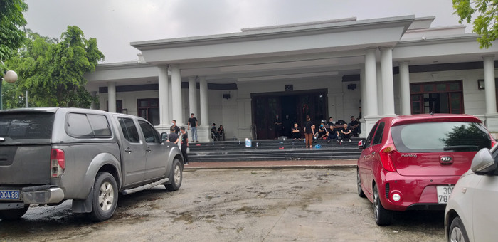 Vụ container 'nuốt chửng' xe 4 chỗ khiến 4 người thương vong: Các nạn nhân đi lễ đền về, hai người là vợ chồng Ảnh 3