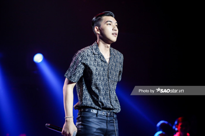 Hotboy 'triệu view' King Of Rap 2020 - HIEUTHUHAI: 'Tôi thuộc tuýp trai ngoan nhưng hư trên nhạc' Ảnh 3