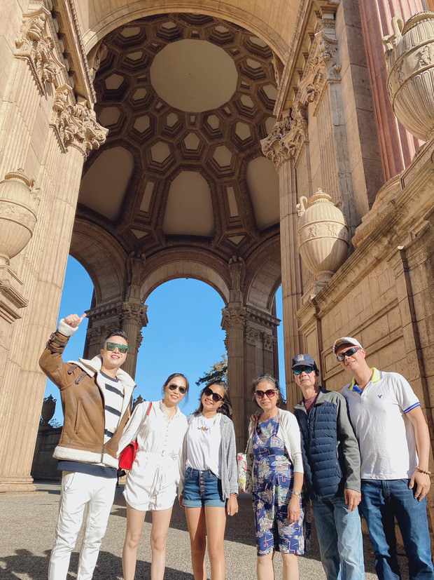 Nhật Tinh Anh sang Mỹ giữa dịch COVID-19: Thời điểm này được ở bên gia đình là điều tuyệt vời nhất! Ảnh 8