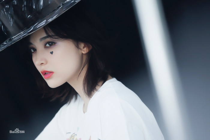 BXH minh tinh 9X có giá trị thương mại cao nhất nửa năm đầu 2020: Tiêu Chiến bất ngờ dẫn đầu dù bị tẩy chay Ảnh 11