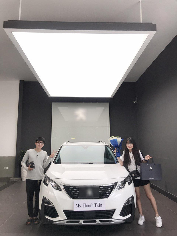 Thanh Trần tự tậu 'xế hộp' ở tuổi 21 nhờ chăm chỉ chạy show, đóng quảng cáo.