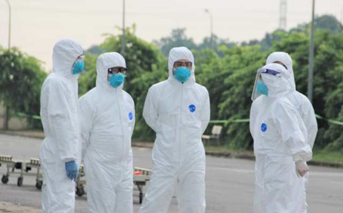 Ngành y tế Hải Phòng lập tức lên danh sách cử 33 cán bộ y tế gồm 9 Bác sĩ, 24 điều dưỡng chi viện cho Đà Nẵng.