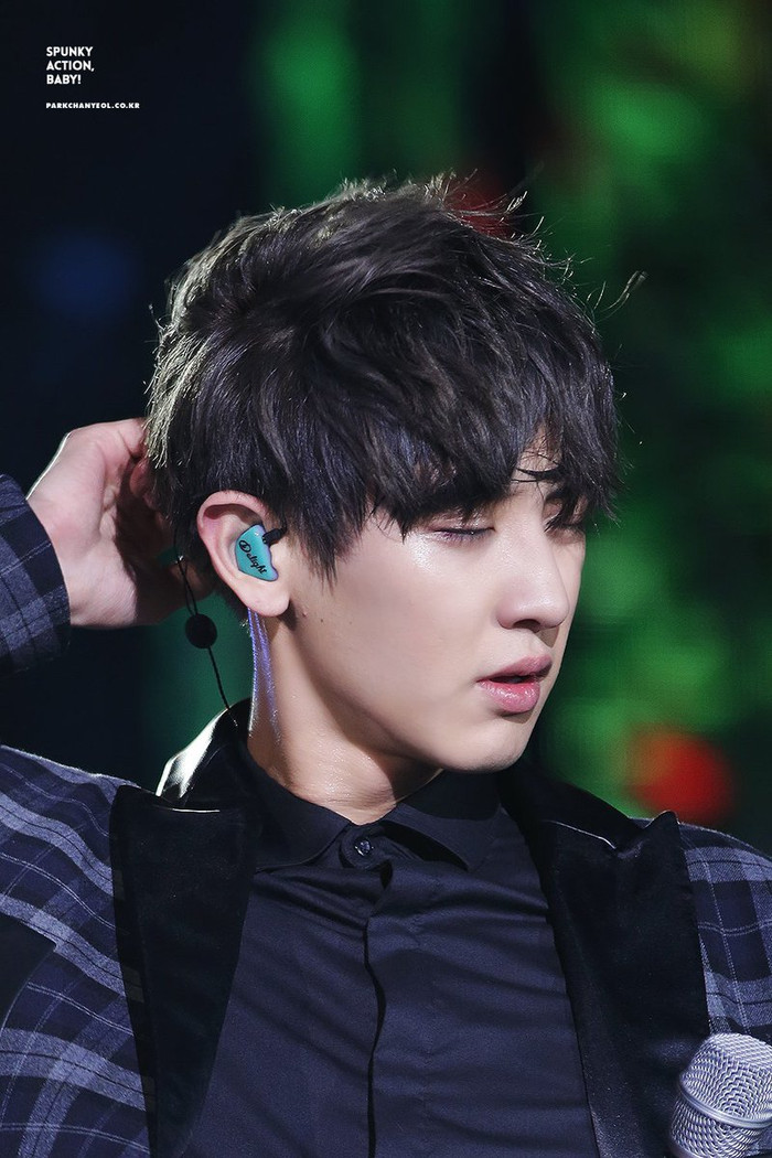 Dân mạng tìm ra bằng chứng Chanyeol hẹn hò: Fan EXO biết người ấy là ai! Ảnh 9