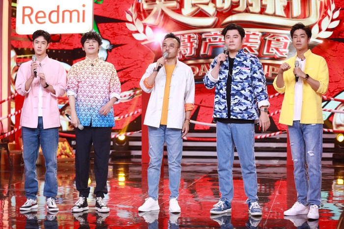 Vương Nhất Bác đón tuổi mới, phòng làm việc cá nhân bất ngờ lên sóng nhận được nhiều lượt theo dõi Ảnh 21