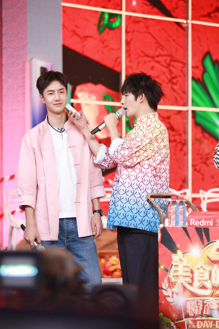 Vương Nhất Bác đón tuổi mới, phòng làm việc cá nhân bất ngờ lên sóng nhận được nhiều lượt theo dõi Ảnh 19